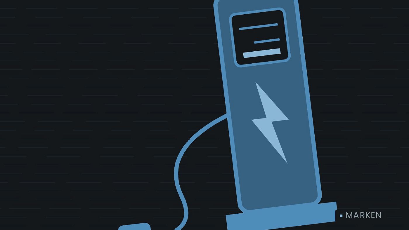 Symbolgrafik: eine gezeichnete Ladesäule mit Kabel und Stecker.